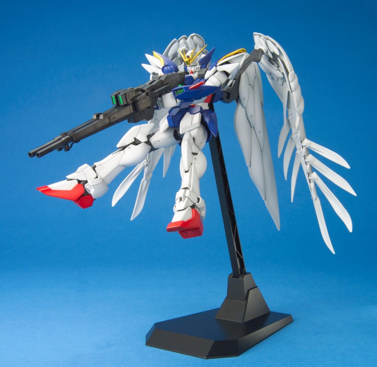 Gundam Gunpla MG 1/100 Wing Zero Custom – Image 4