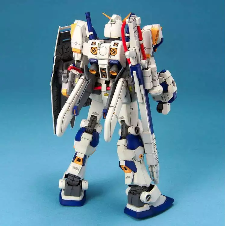 Gundam Gunpla MG 1/100 RX-78-4 Gundam G04 – Image 4